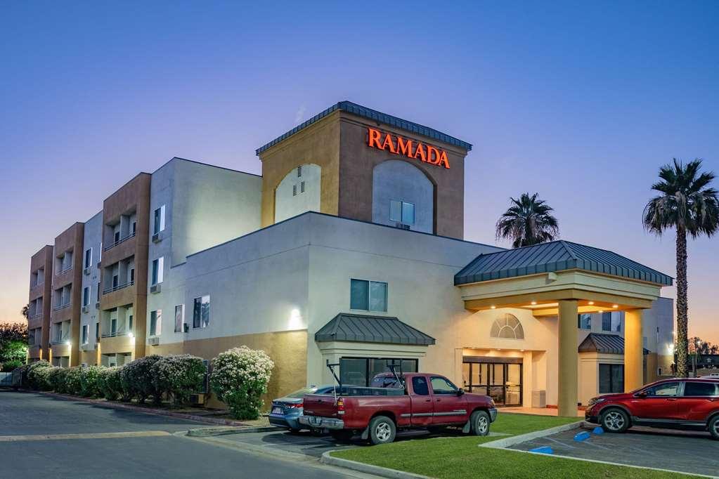 Ramada By Wyndham Bakersfield Otel Dış mekan fotoğraf